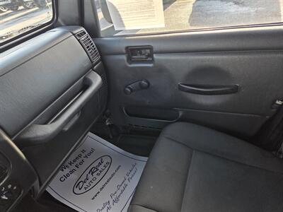 2006 Jeep Wrangler SE SE 2dr SUV - Photo 16 - Lafayette, IN 47905