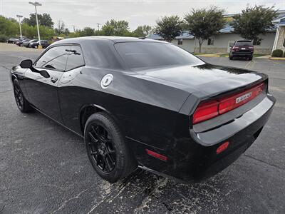 2012 Dodge Challenger SXT   - Photo 5 - Lafayette, IN 47905