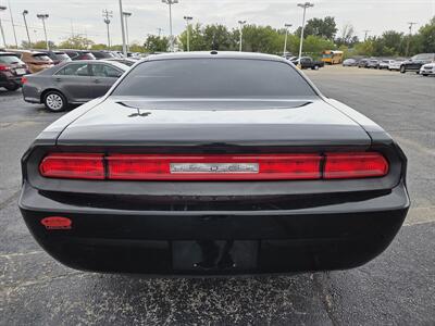 2012 Dodge Challenger SXT   - Photo 4 - Lafayette, IN 47905