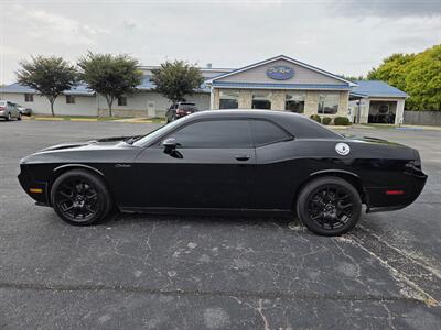 2012 Dodge Challenger SXT   - Photo 6 - Lafayette, IN 47905