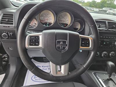 2012 Dodge Challenger SXT   - Photo 12 - Lafayette, IN 47905