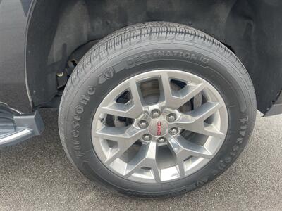 2020 GMC Yukon SLT Standard Edition   - Photo 9 - Lafayette, IN 47905