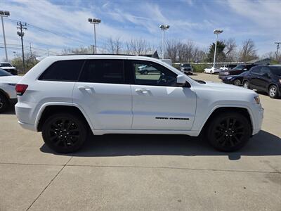2018 Jeep Grand Cherokee Altitude   - Photo 2 - Lafayette, IN 47905