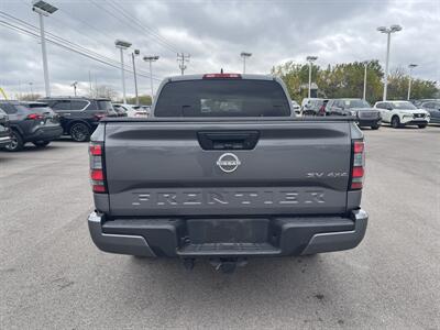 2023 Nissan Frontier SV - Photo 4 - Lafayette, IN 47905