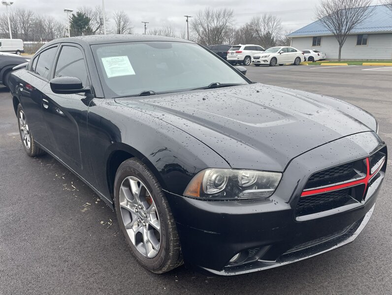 2013 Dodge Charger R/T   - Photo 1 - Lafayette, IN 47905
