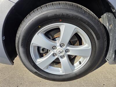 2011 Toyota Sienna LE 8-Passenger   - Photo 9 - Lafayette, IN 47905