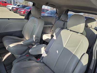2011 Toyota Sienna LE 8-Passenger   - Photo 11 - Lafayette, IN 47905
