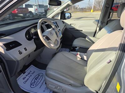 2011 Toyota Sienna LE 8-Passenger   - Photo 10 - Lafayette, IN 47905