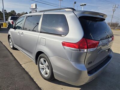 2011 Toyota Sienna LE 8-Passenger   - Photo 5 - Lafayette, IN 47905