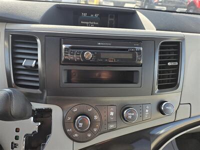 2011 Toyota Sienna LE 8-Passenger   - Photo 18 - Lafayette, IN 47905