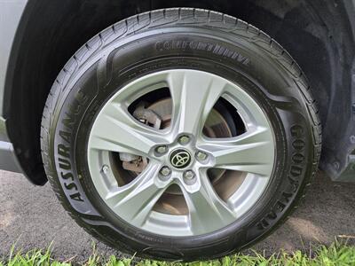 2022 Toyota RAV4 Hybrid LE - Photo 9 - Lafayette, IN 47905