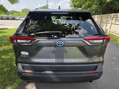 2022 Toyota RAV4 Hybrid LE - Photo 4 - Lafayette, IN 47905