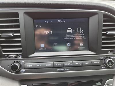 2018 Hyundai ELANTRA SEL   - Photo 17 - Lafayette, IN 47905