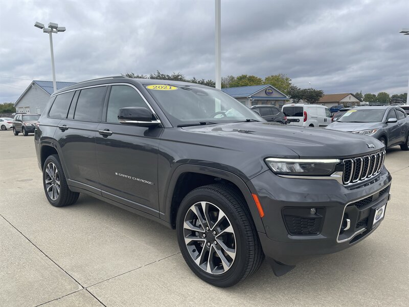 2021 Jeep Grand Cherokee L Overland   - Photo 1 - Lafayette, IN 47905