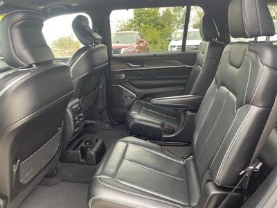 2021 Jeep Grand Cherokee L Overland - Photo 11 - Lafayette, IN 47905