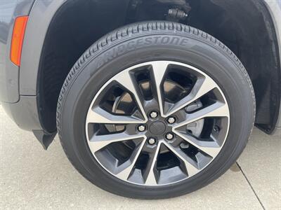 2021 Jeep Grand Cherokee L Overland - Photo 9 - Lafayette, IN 47905