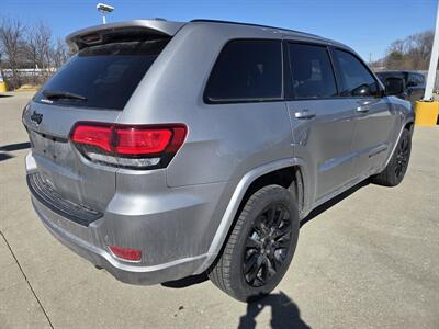 2019 Jeep Grand Cherokee Laredo   - Photo 3 - Lafayette, IN 47905
