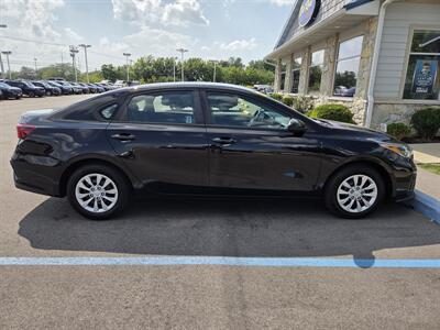 2020 Kia Forte FE - Photo 2 - Lafayette, IN 47905