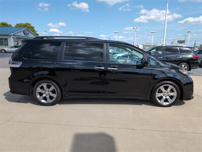 2013 Toyota Sienna SE 8-Passenger   - Photo 2 - Lafayette, IN 47905