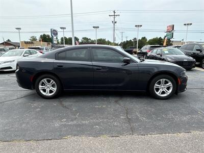 2018 Dodge Charger SXT   - Photo 2 - Lafayette, IN 47905