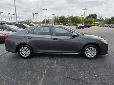 2012 Toyota Camry LE   - Photo 2 - Lafayette, IN 47905