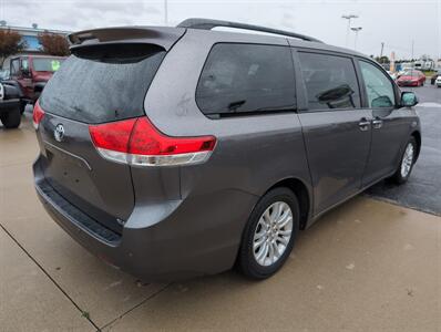 2013 Toyota Sienna XLE 7-Passenger Auto   - Photo 3 - Lafayette, IN 47905