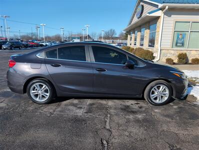 2017 Chevrolet Cruze LT Auto   - Photo 2 - Lafayette, IN 47905