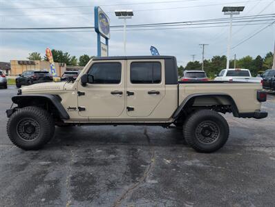 2020 Jeep Gladiator Sport   - Photo 6 - Lafayette, IN 47905