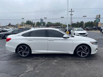 2018 Honda Accord Sport   - Photo 2 - Lafayette, IN 47905