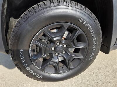 2019 Jeep Cherokee Trailhawk   - Photo 9 - Lafayette, IN 47905