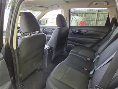 2017 Nissan Rogue SV   - Photo 11 - Lafayette, IN 47905