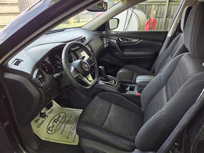 2017 Nissan Rogue SV   - Photo 10 - Lafayette, IN 47905