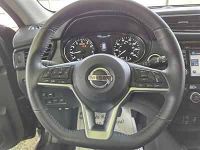 2017 Nissan Rogue SV   - Photo 13 - Lafayette, IN 47905