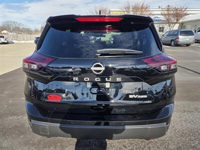2024 Nissan Rogue SV - Photo 4 - Lafayette, IN 47905