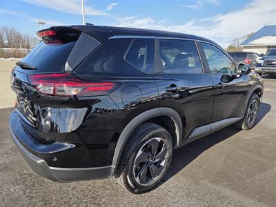 2024 Nissan Rogue SV - Photo 3 - Lafayette, IN 47905