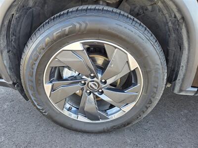 2024 Nissan Rogue SV - Photo 9 - Lafayette, IN 47905