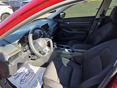 2024 Nissan Altima 2.5 SV   - Photo 10 - Lafayette, IN 47905