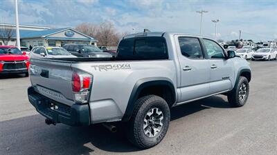 2020 Toyota Tacoma TRD Off-Road   - Photo 3 - Lafayette, IN 47905