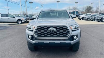 2020 Toyota Tacoma TRD Off-Road   - Photo 8 - Lafayette, IN 47905