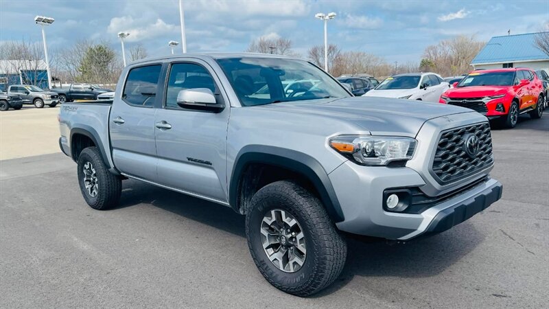 2020 Toyota Tacoma TRD Off-Road   - Photo 1 - Lafayette, IN 47905