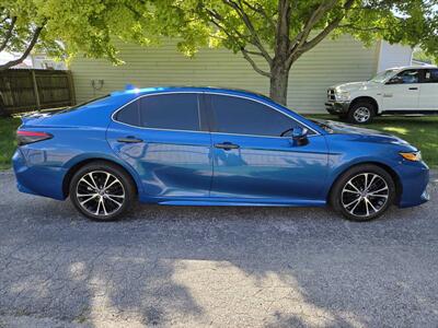 2019 Toyota Camry LE   - Photo 2 - Lafayette, IN 47905