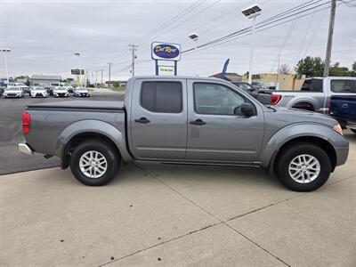 2016 Nissan Frontier SV   - Photo 2 - Lafayette, IN 47905