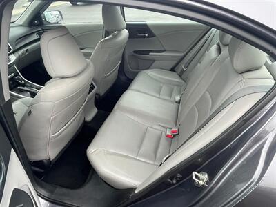 2015 Honda Accord EX-L w/Navi   - Photo 11 - Lafayette, IN 47905