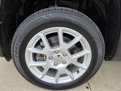 2019 Jeep Renegade Sport   - Photo 9 - Lafayette, IN 47905