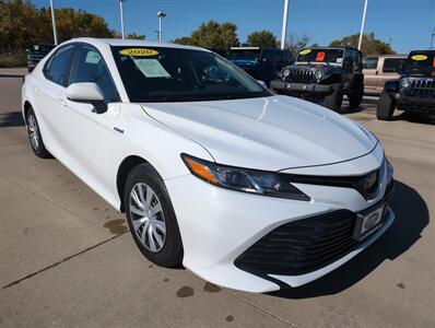 2020 Toyota Camry Hybrid LE   - Photo 1 - Lafayette, IN 47905