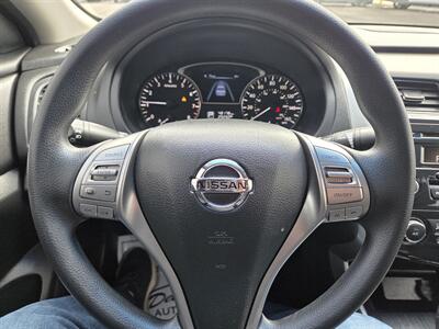 2014 Nissan Altima 2.5 S   - Photo 14 - Lafayette, IN 47905