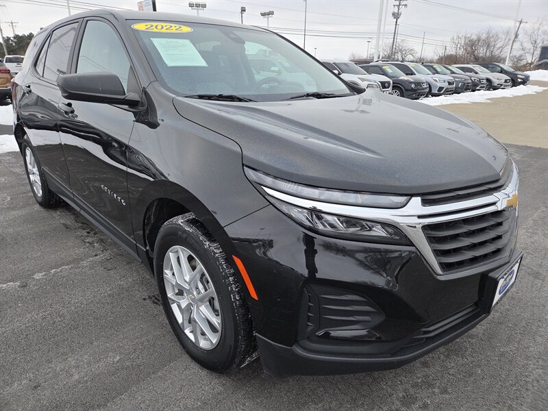 2022 Chevrolet Equinox LS   - Photo 1 - Lafayette, IN 47905