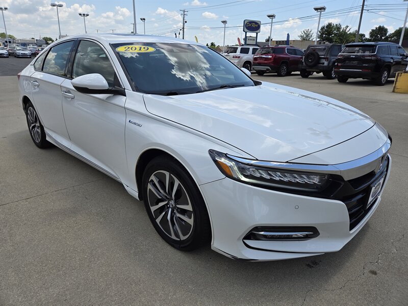 2019 Honda Accord Hybrid Touring - Photo 1 - Lafayette, IN 47905