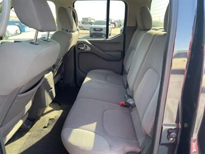 2011 Nissan Frontier SV V6   - Photo 10 - Lafayette, IN 47905