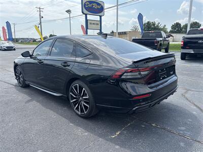 2023 Honda Accord Hybrid Touring   - Photo 5 - Lafayette, IN 47905